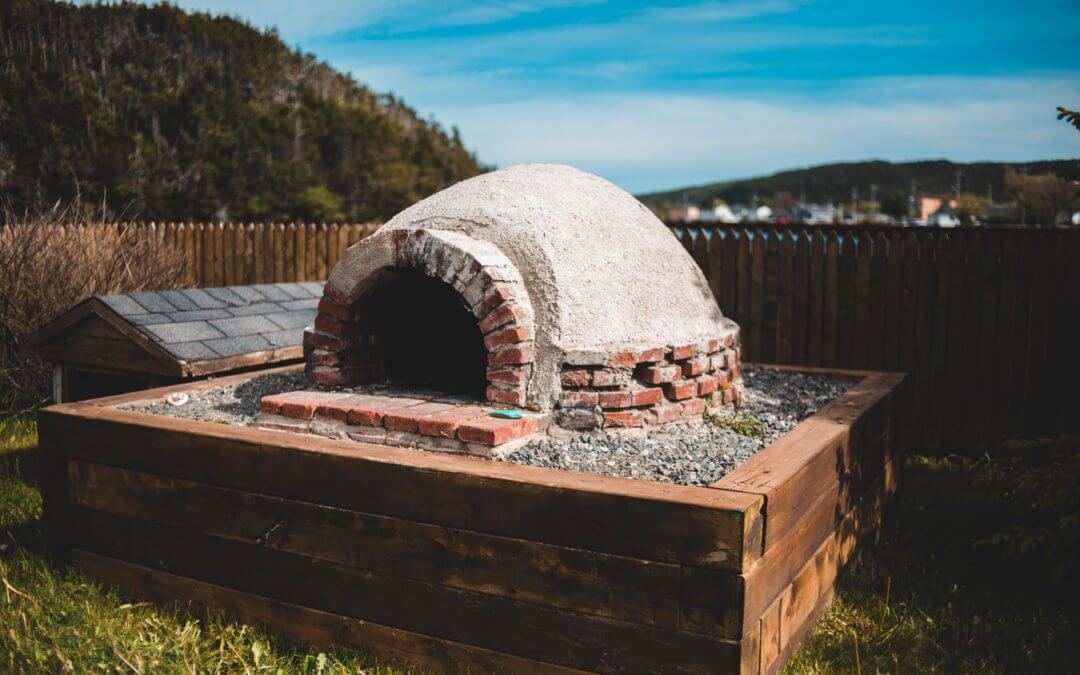 How To Build an Outdoor DIY Pizza Oven