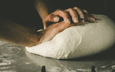 How To Stretch Pizza Dough